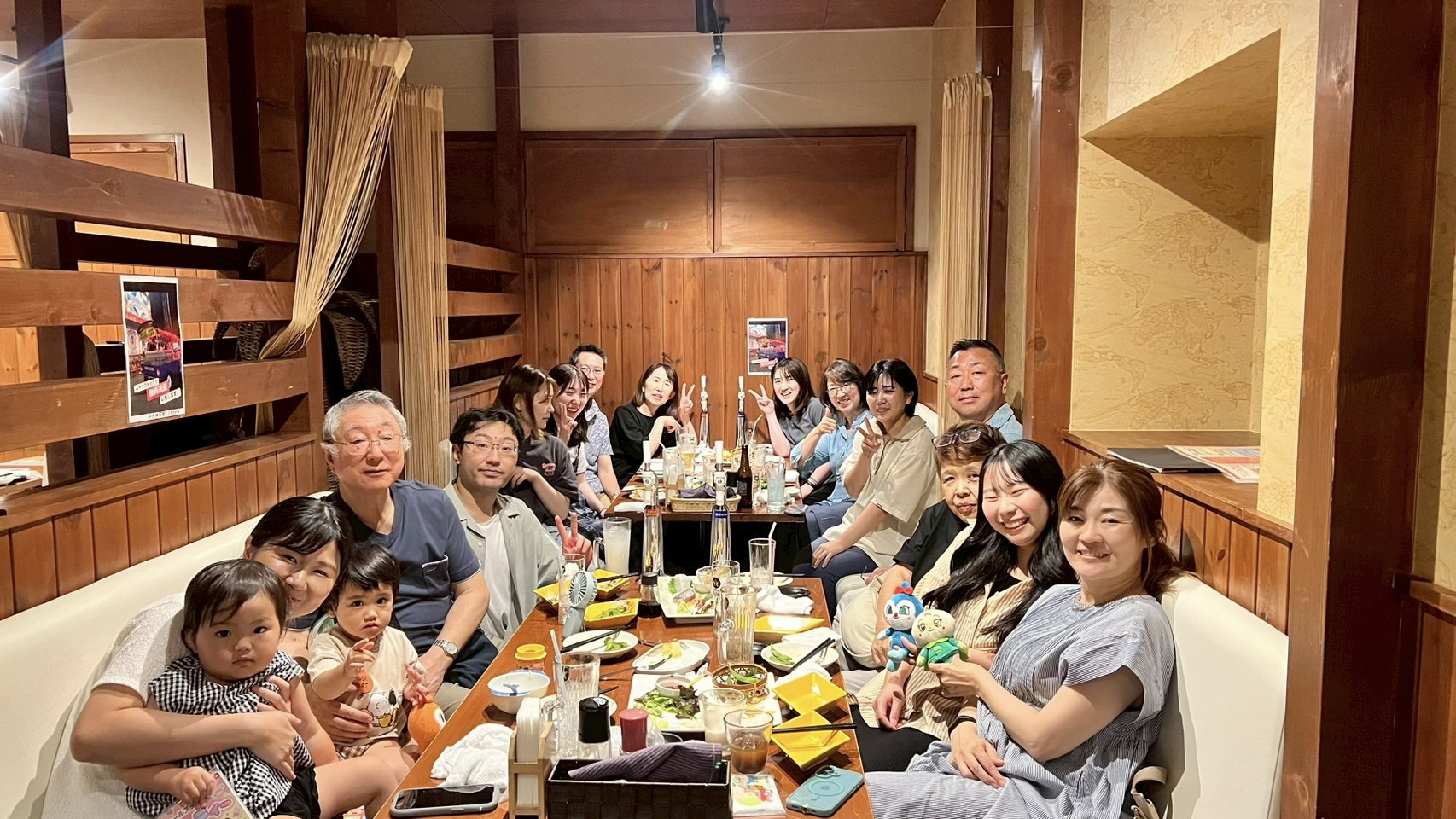 懇親会の集合写真1